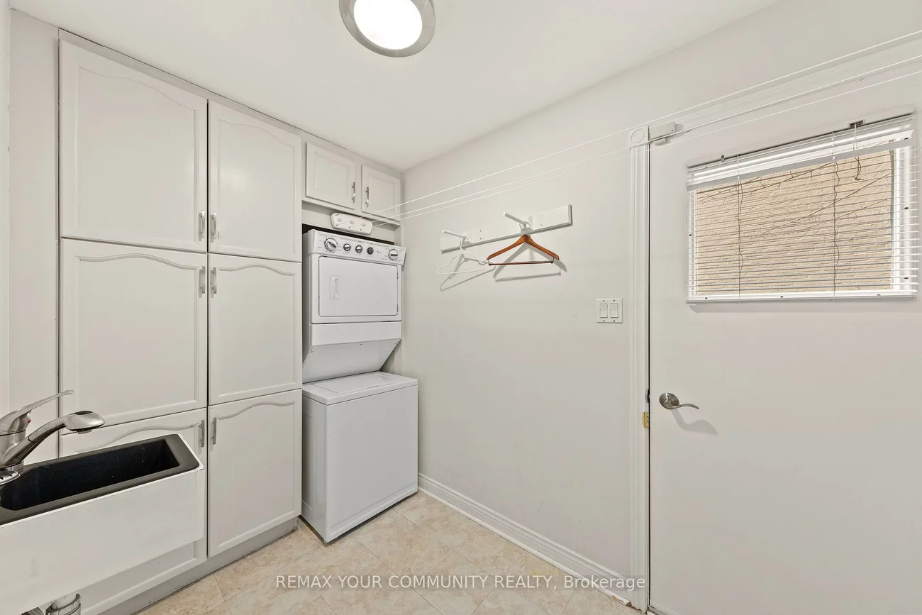 42, Houseman, North Richvale, Richmond Hill