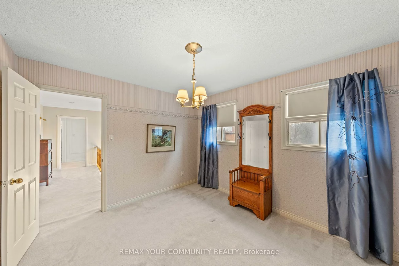 42, Houseman, North Richvale, Richmond Hill