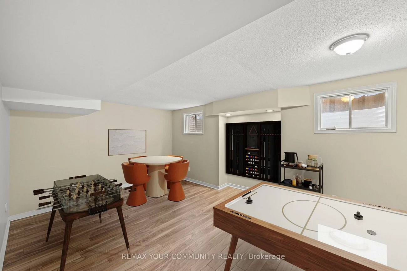 42, Houseman, North Richvale, Richmond Hill