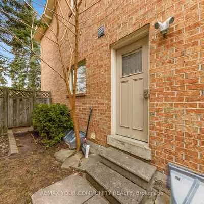 42, Houseman, North Richvale, Richmond Hill