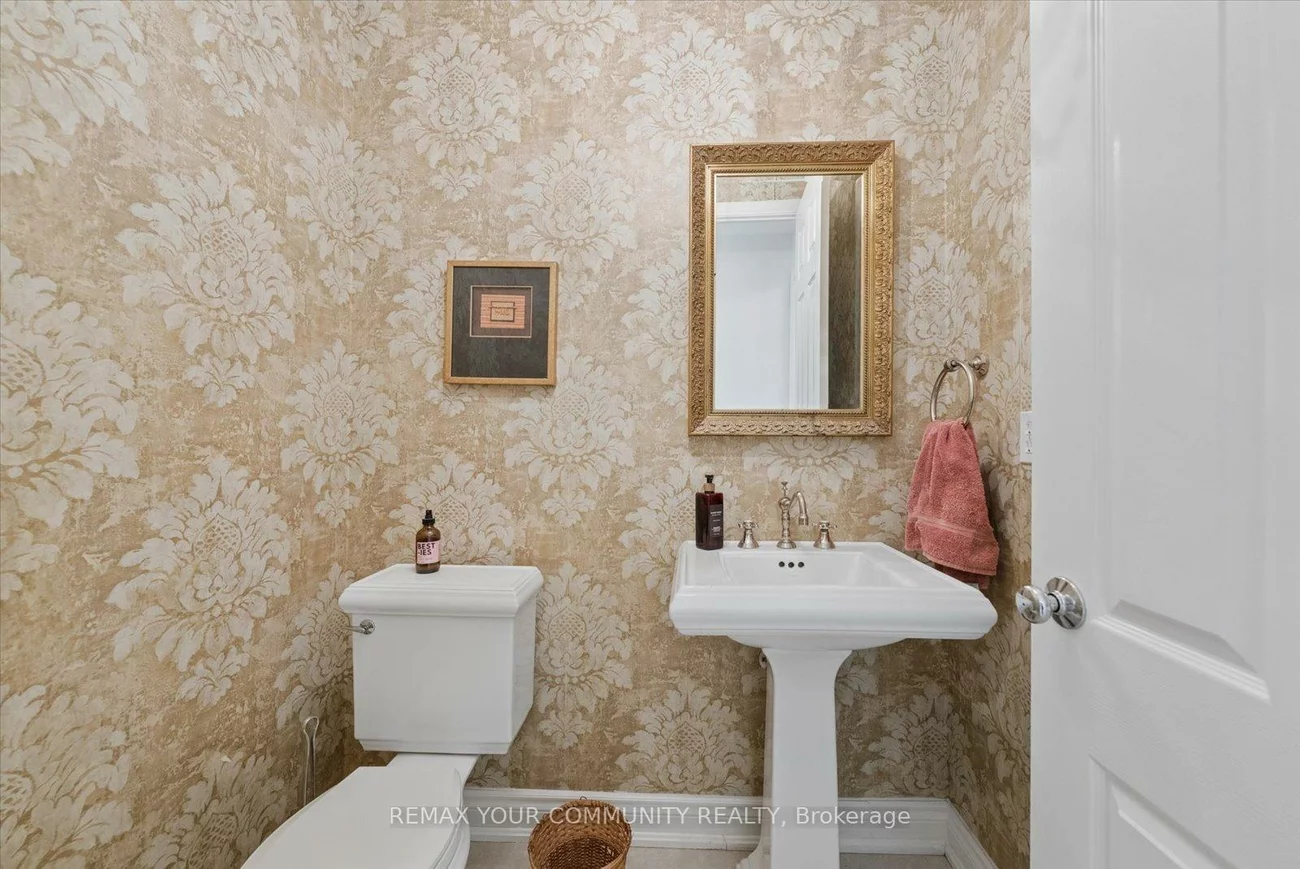 4, Marinucci, Mill Pond, Richmond Hill