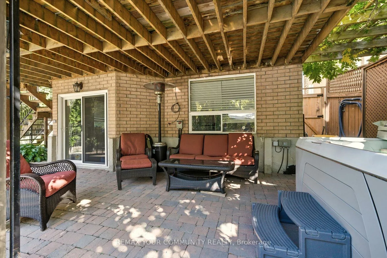 4, Marinucci, Mill Pond, Richmond Hill