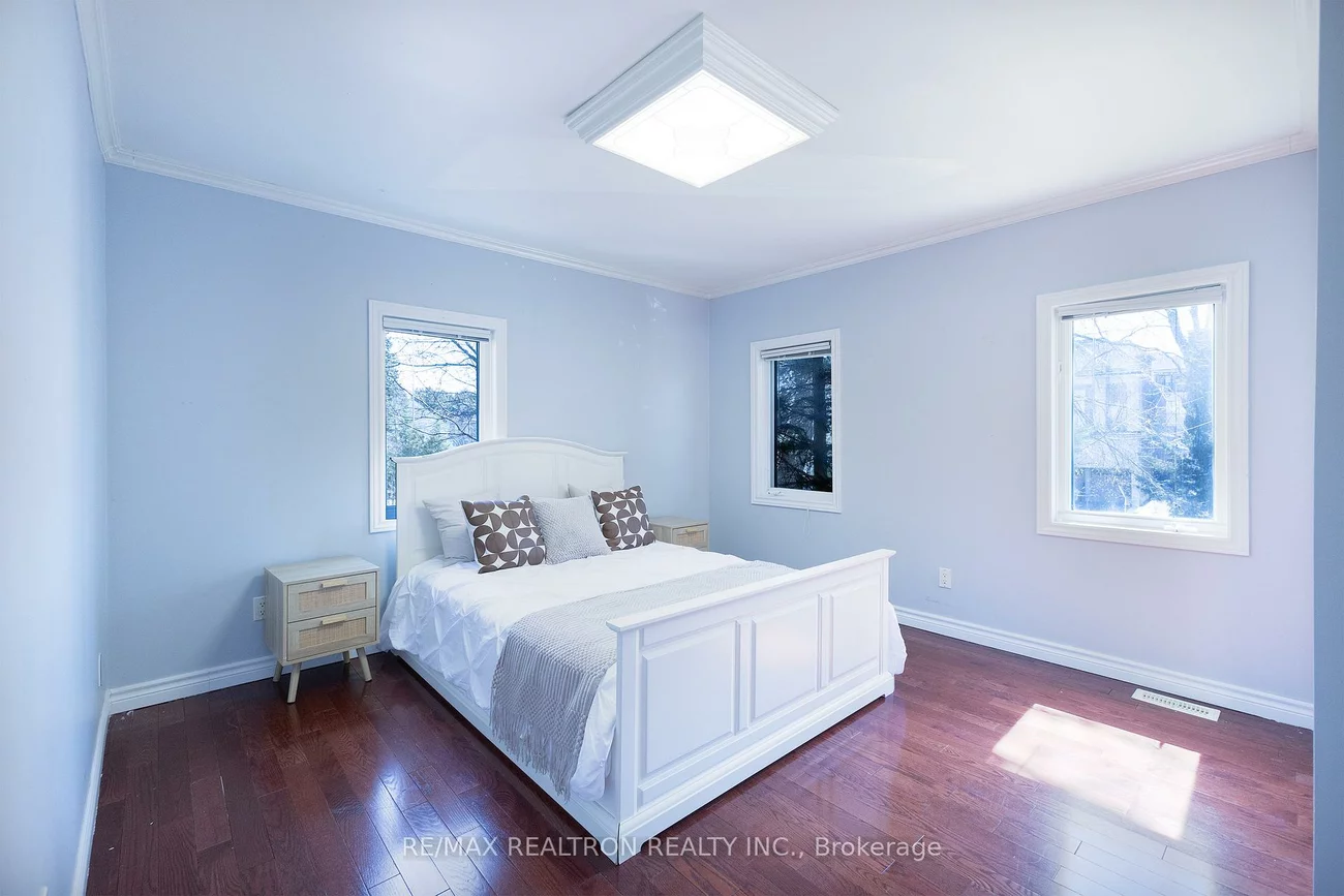 142, Hillsview, Observatory, Richmond Hill