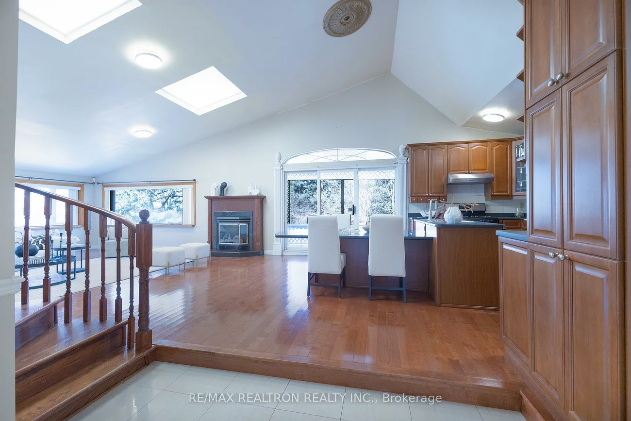 142, Hillsview, Observatory, Richmond Hill