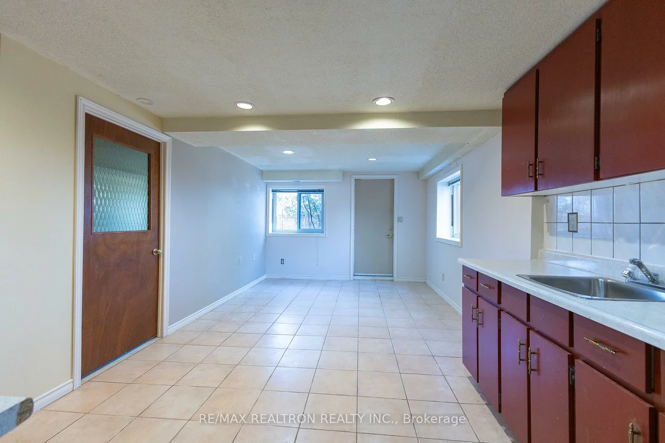 142, Hillsview, Observatory, Richmond Hill