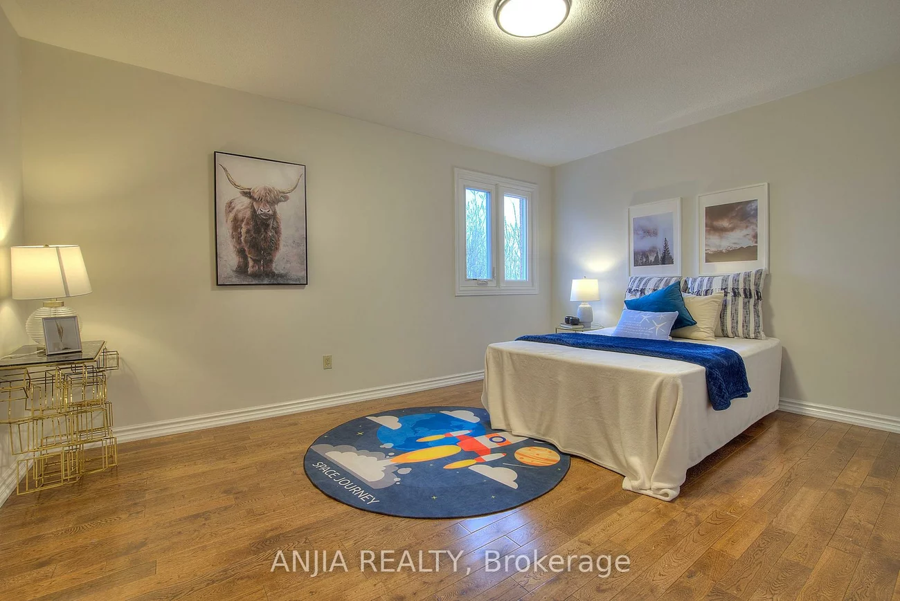 22, Chiltern, Bayview Hill, Richmond Hill