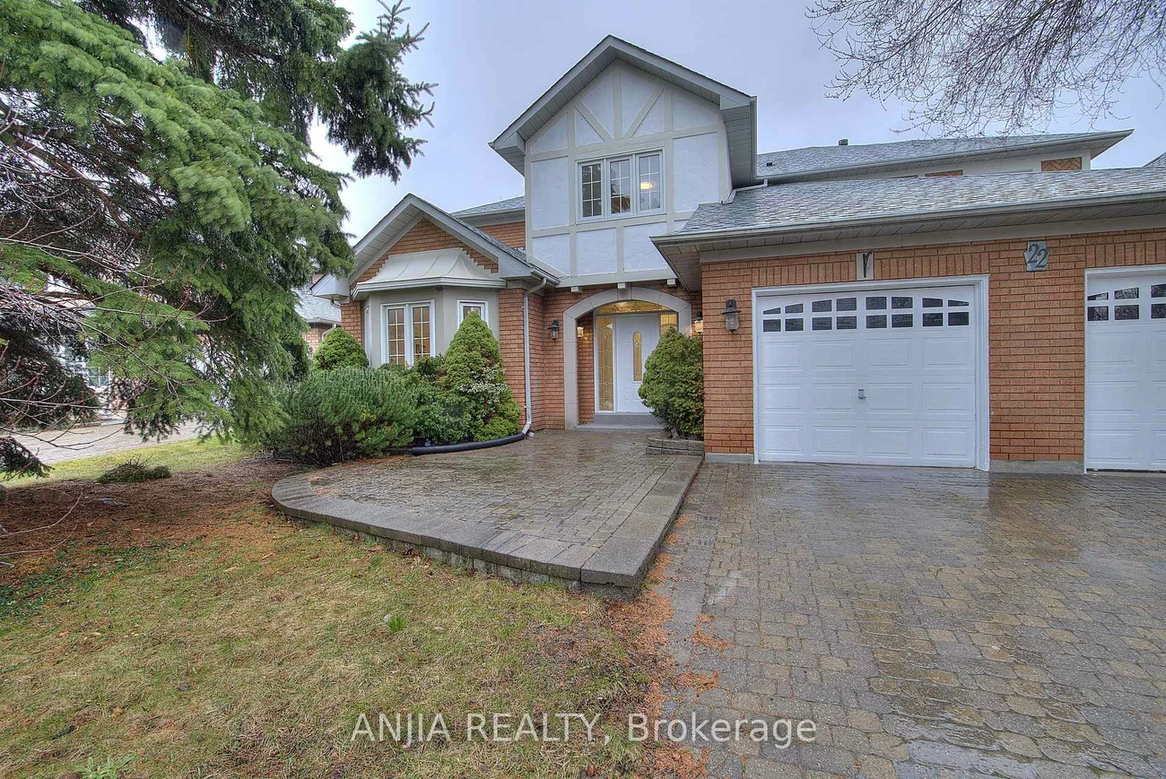 22, Chiltern, Bayview Hill, Richmond Hill