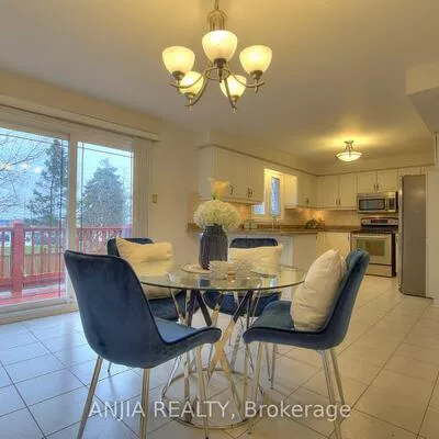 22, Chiltern, Bayview Hill, Richmond Hill