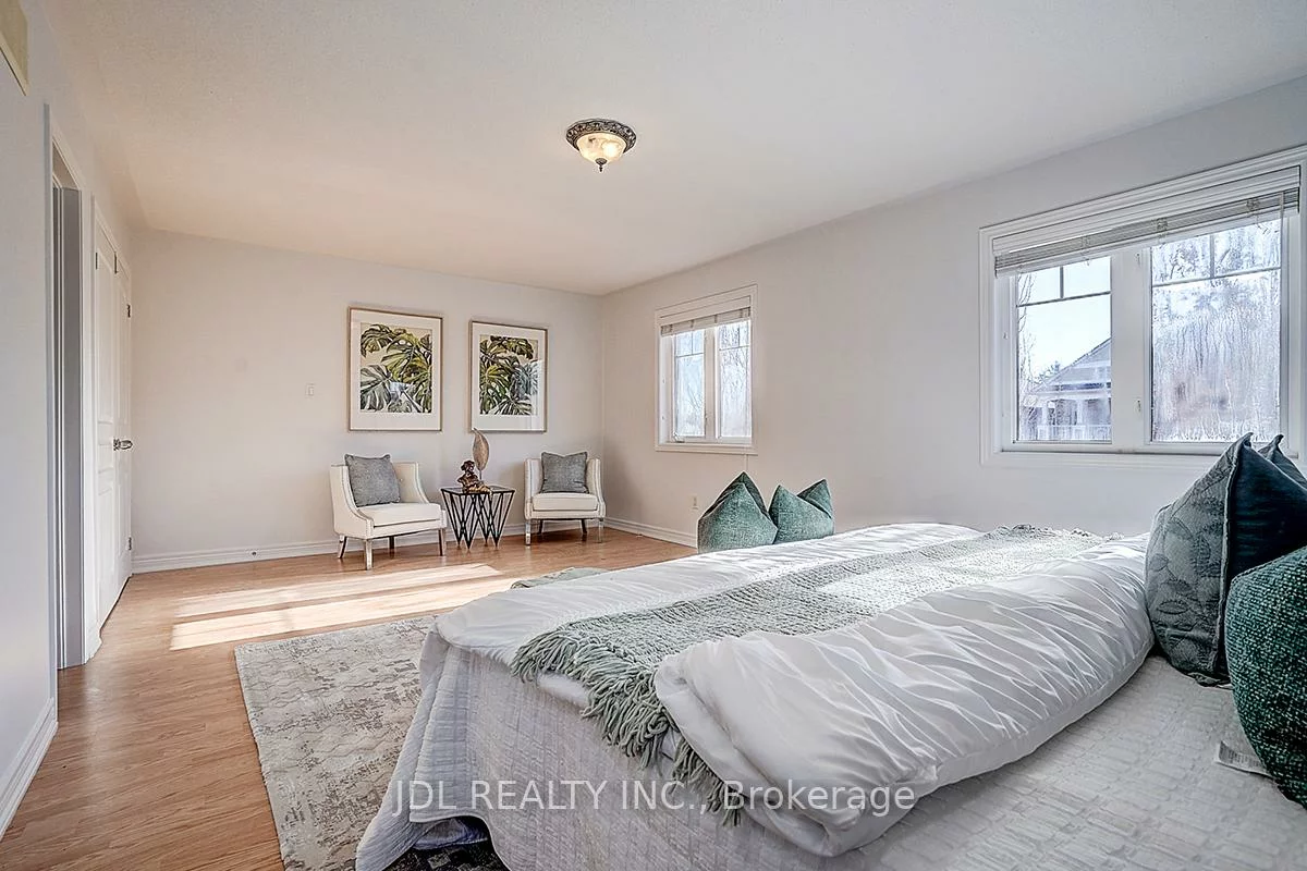 46, Braehead, Jefferson, Richmond Hill