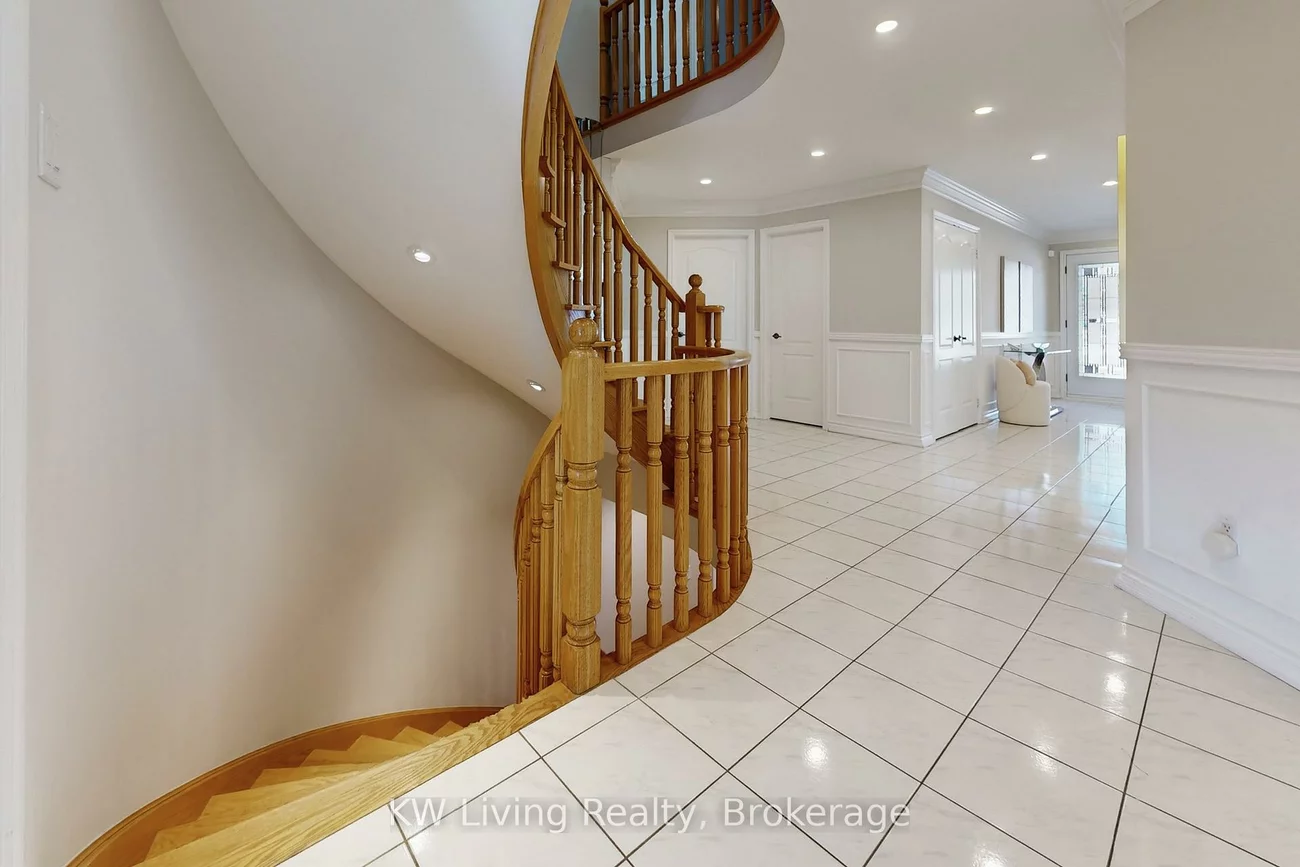 7, Kingmount, Bayview Hill, Richmond Hill