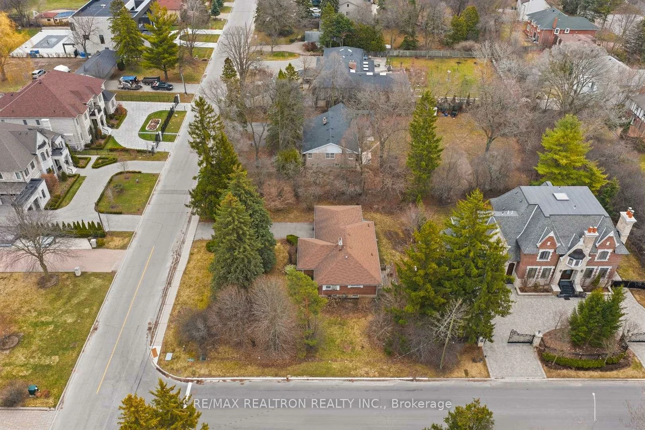 17, Denham, South Richvale, Richmond Hill