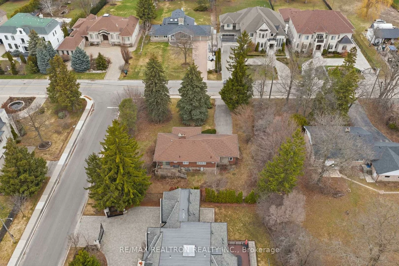 17, Denham, South Richvale, Richmond Hill