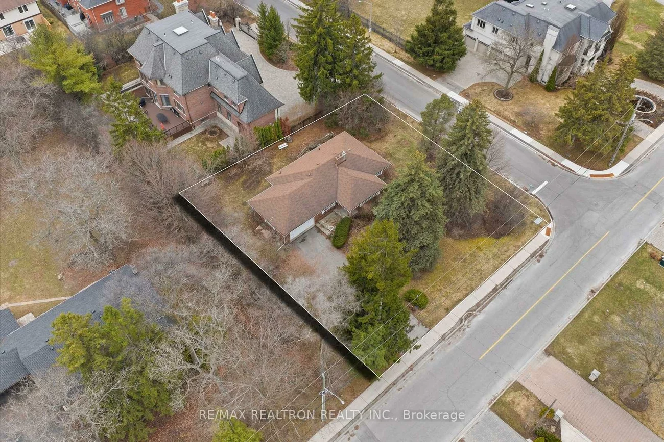 17, Denham, South Richvale, Richmond Hill