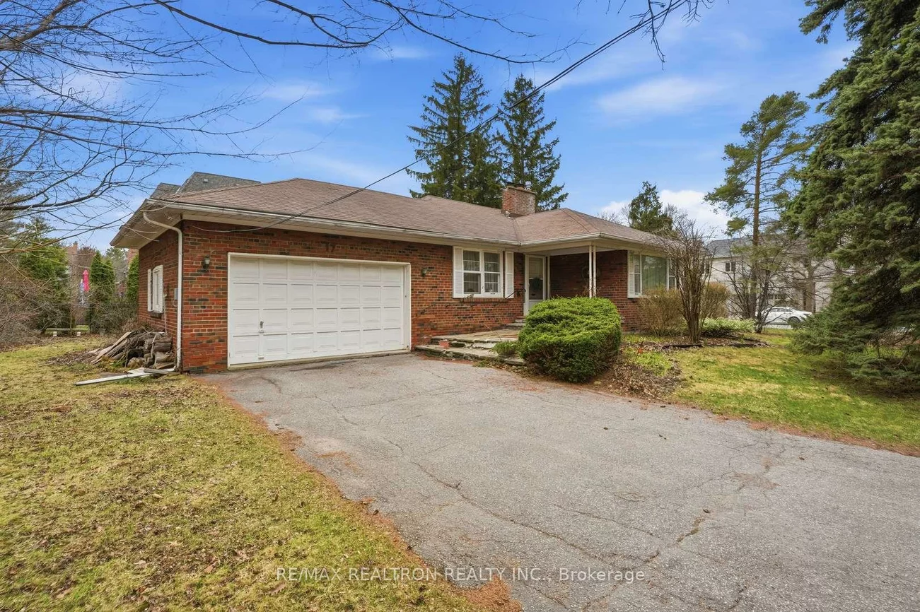17, Denham, South Richvale, Richmond Hill