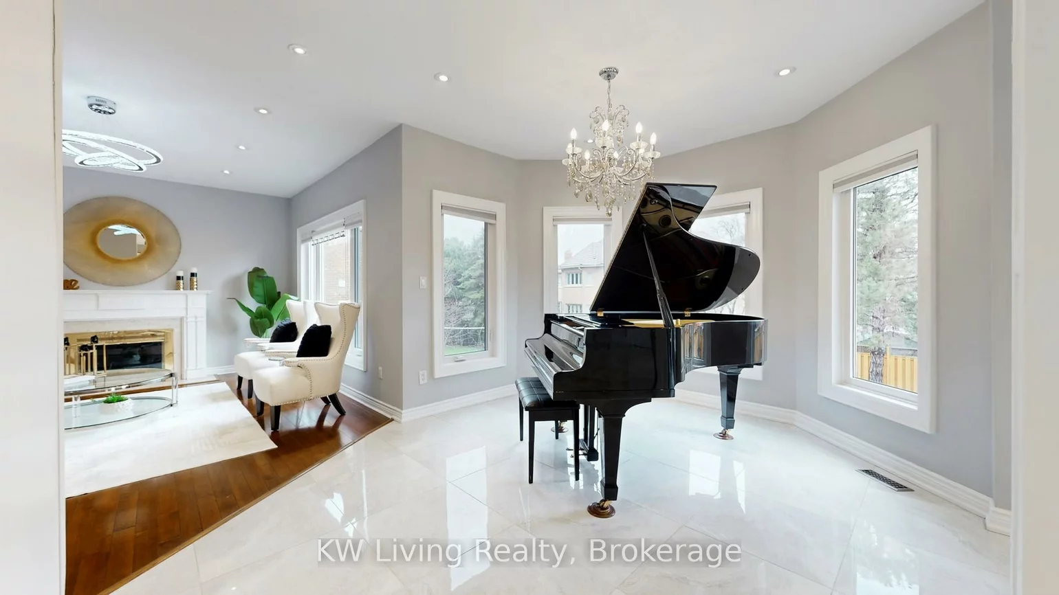 19, Spadina, Bayview Hill, Richmond Hill