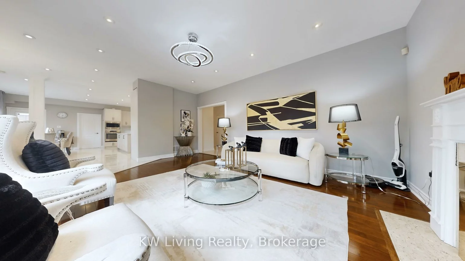 19, Spadina, Bayview Hill, Richmond Hill