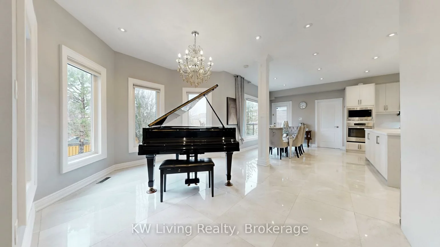 19, Spadina, Bayview Hill, Richmond Hill