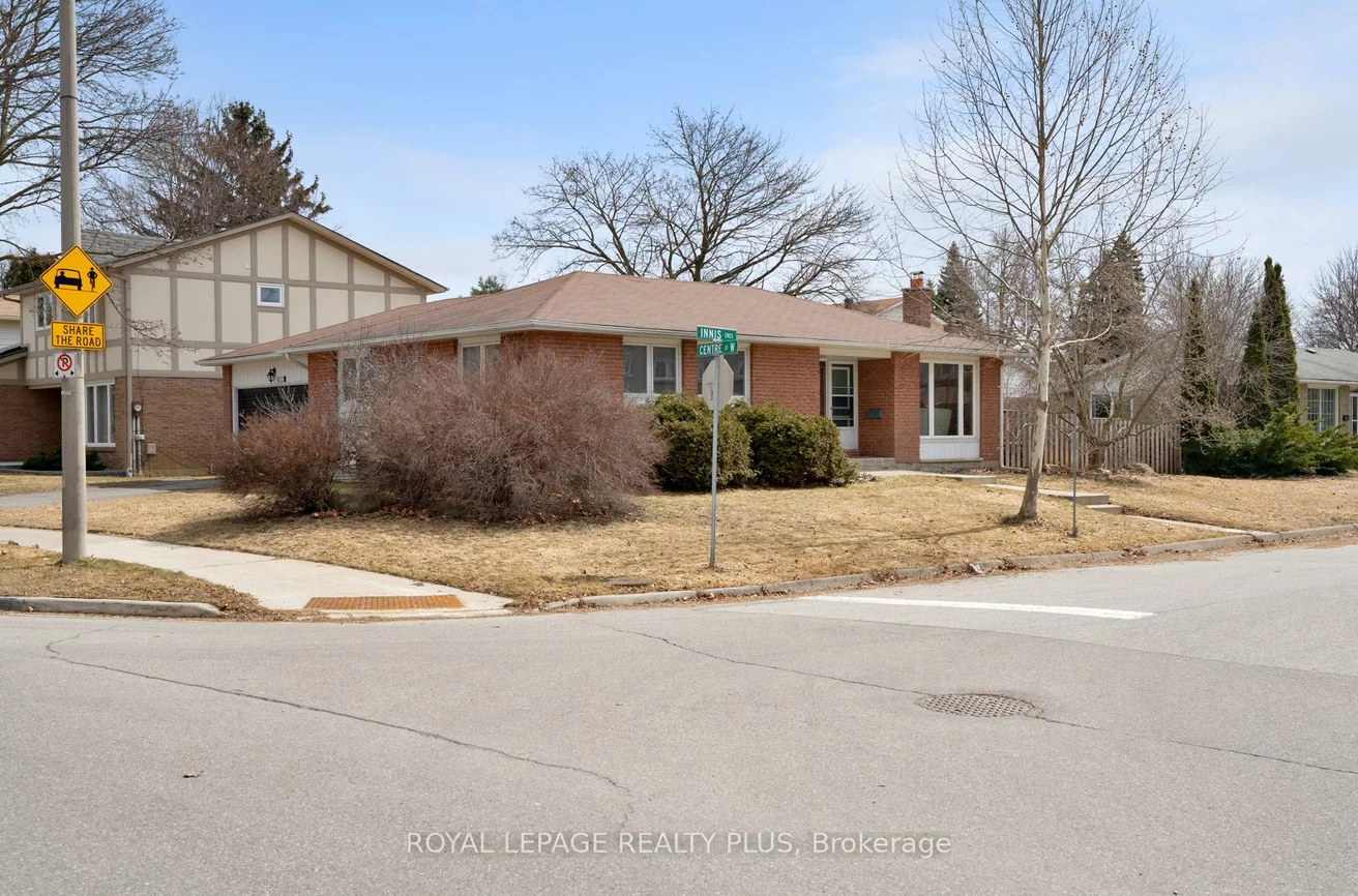 222, Centre, Mill Pond, Richmond Hill