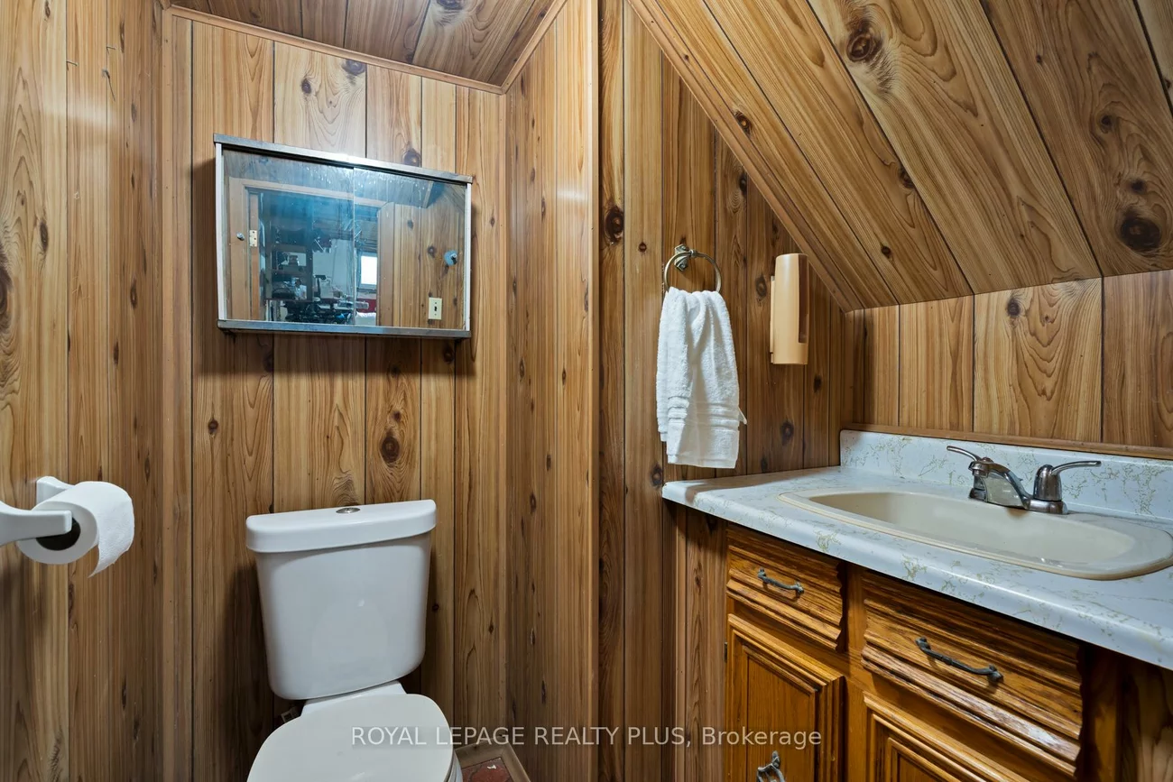 222, Centre, Mill Pond, Richmond Hill