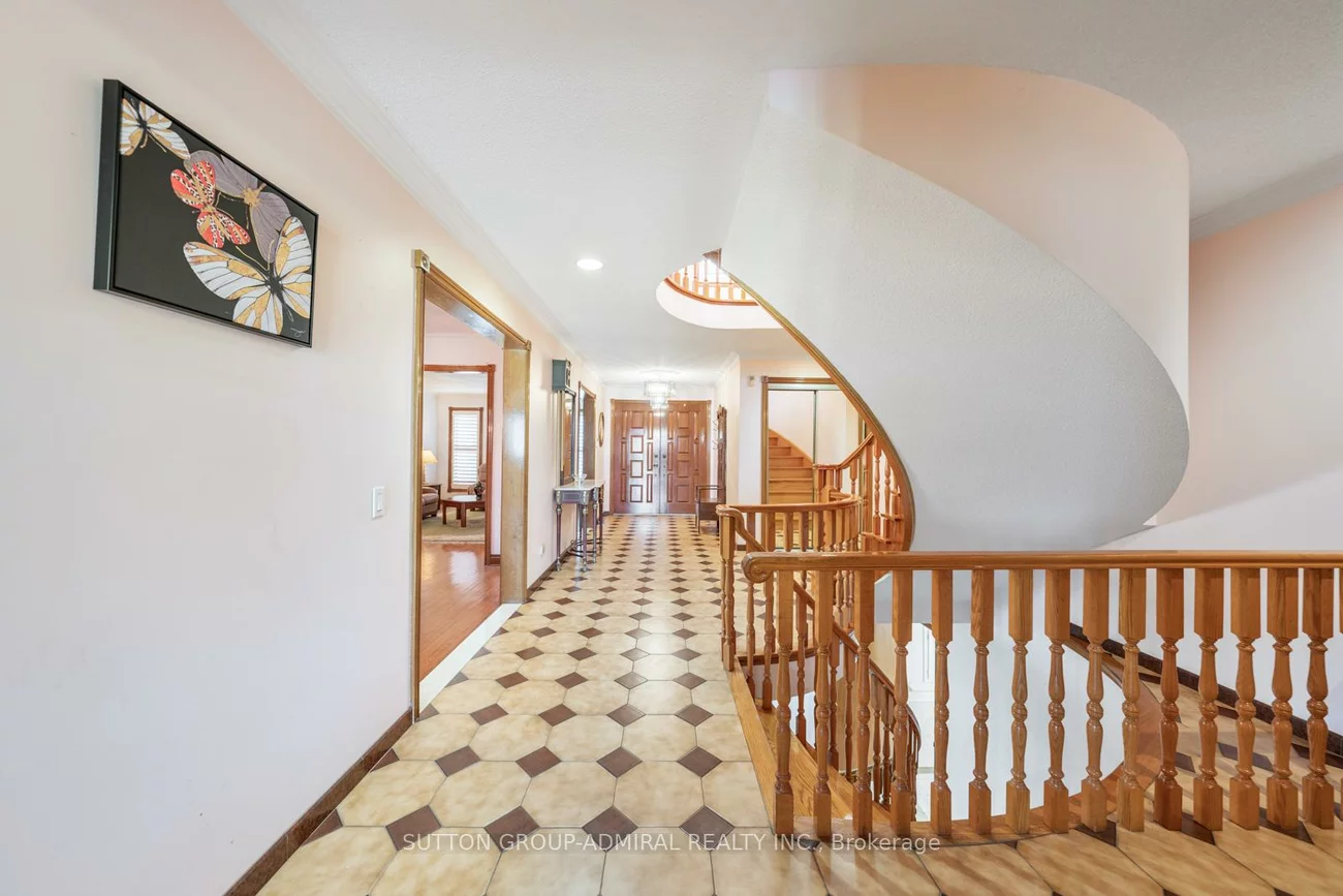 48, Weldrick, North Richvale, Richmond Hill