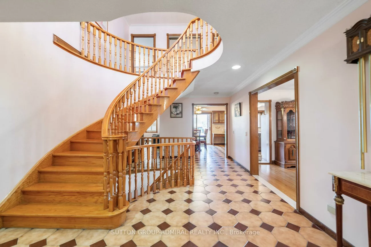 48, Weldrick, North Richvale, Richmond Hill