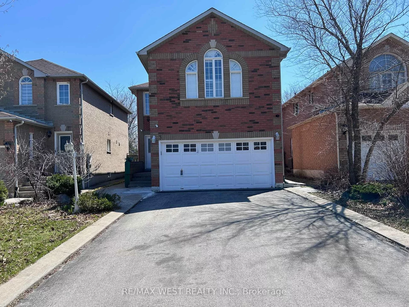 3, Amaryllis, Oak Ridges, Richmond Hill