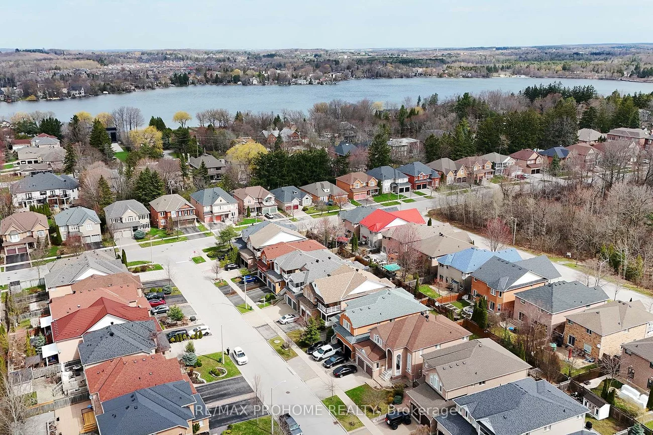 34, Inverhuron, Oak Ridges Lake Wilcox, Richmond Hill