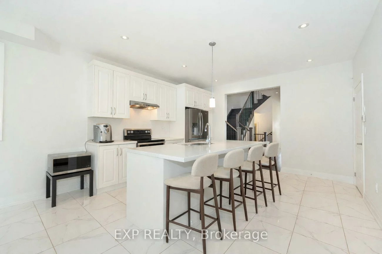 14, Longworth, Rural Richmond Hill, Richmond Hill