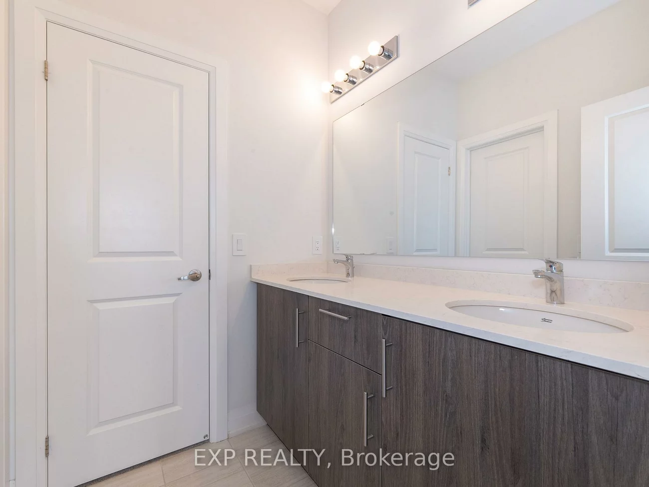 14, Longworth, Rural Richmond Hill, Richmond Hill