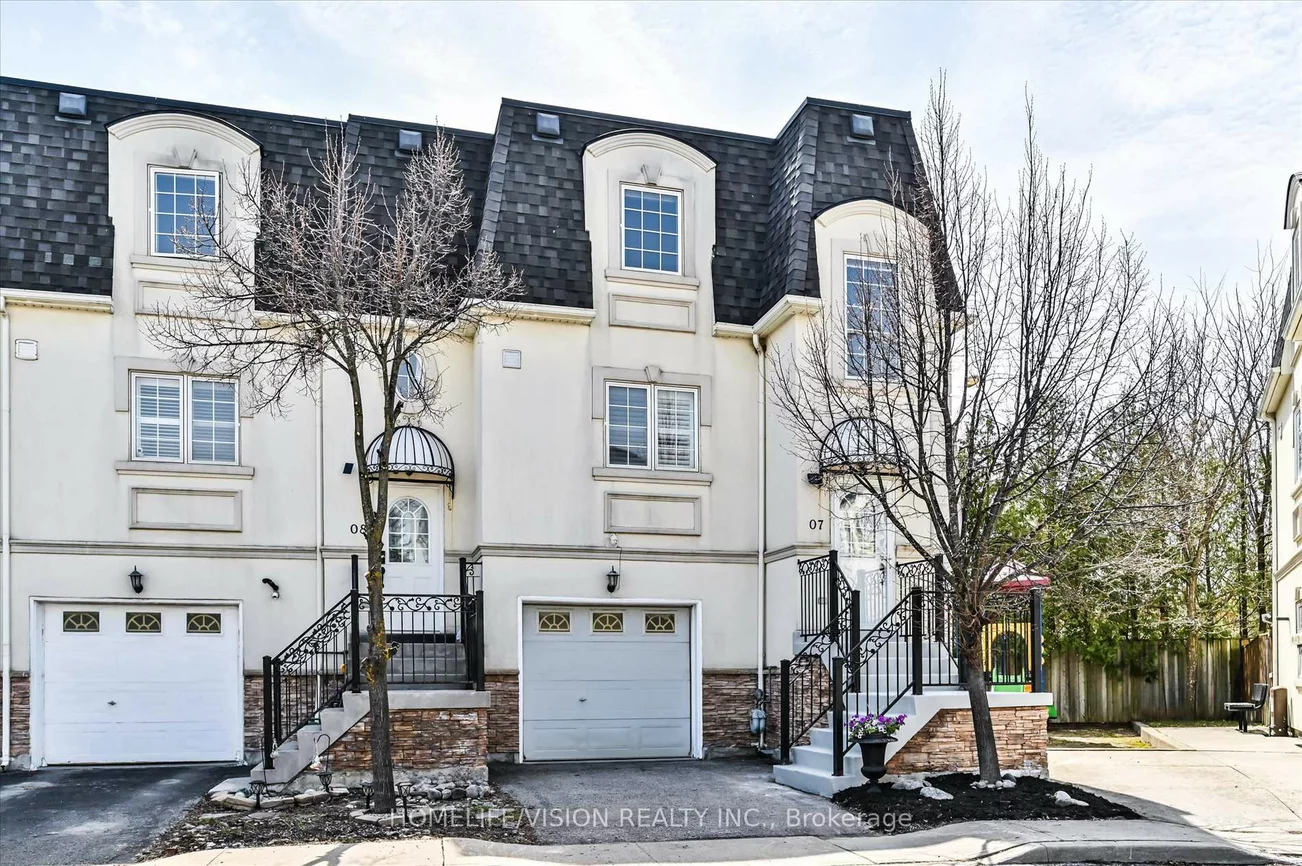215, 16TH, Langstaff, Richmond Hill