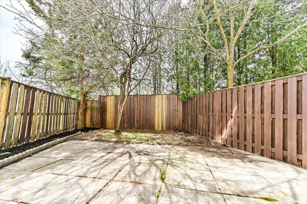215, 16TH, Langstaff, Richmond Hill