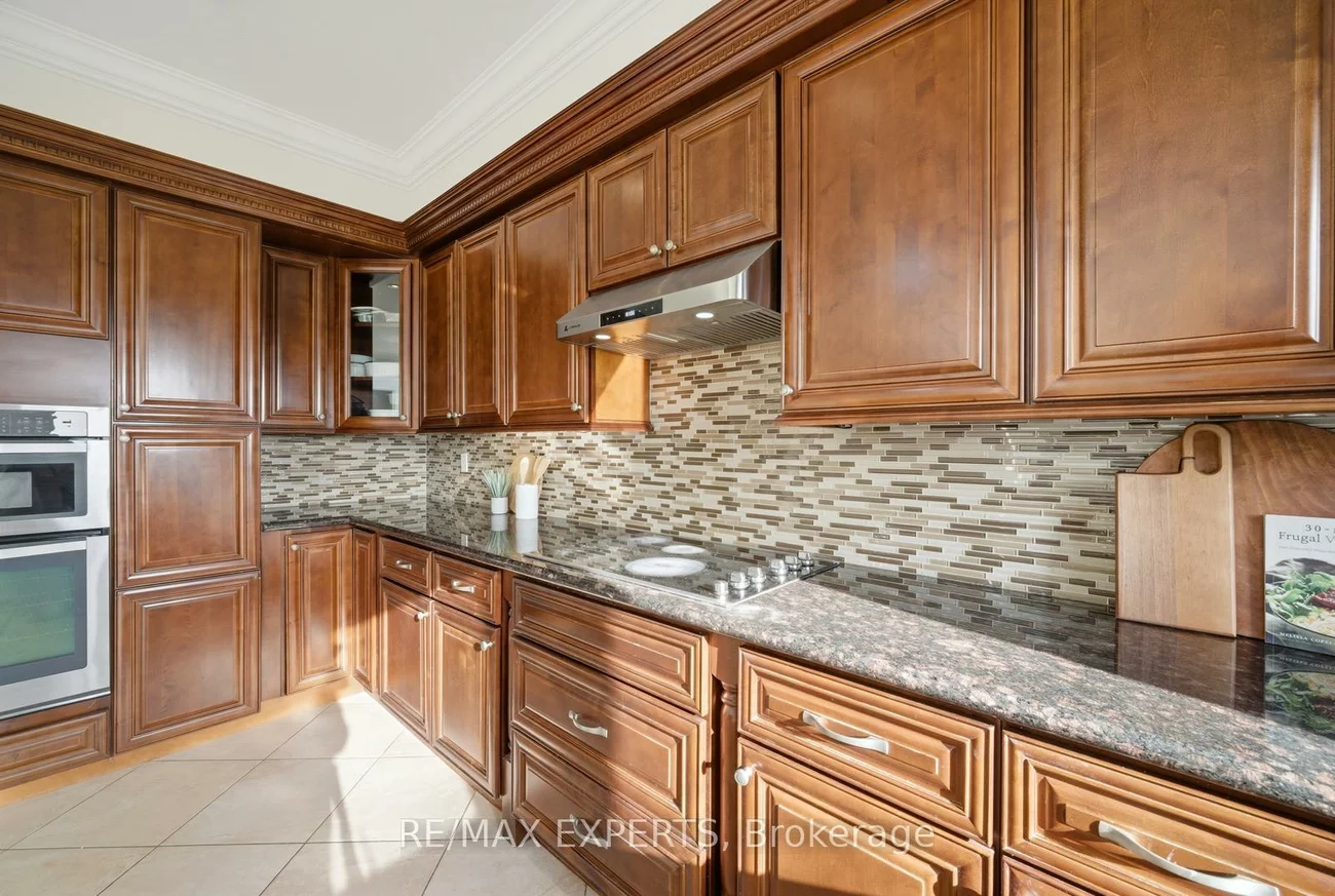 11, Horizon, Doncrest, Richmond Hill