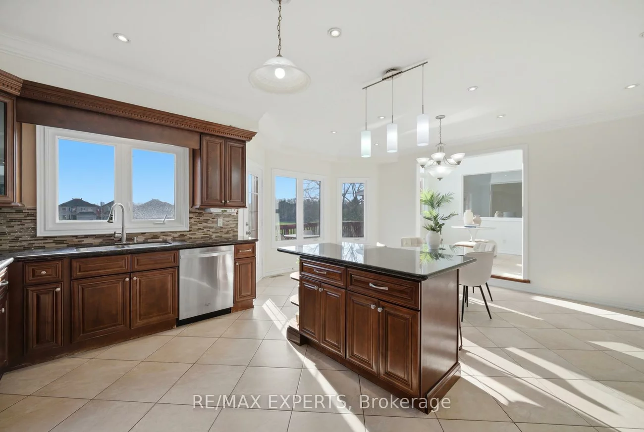 11, Horizon, Doncrest, Richmond Hill