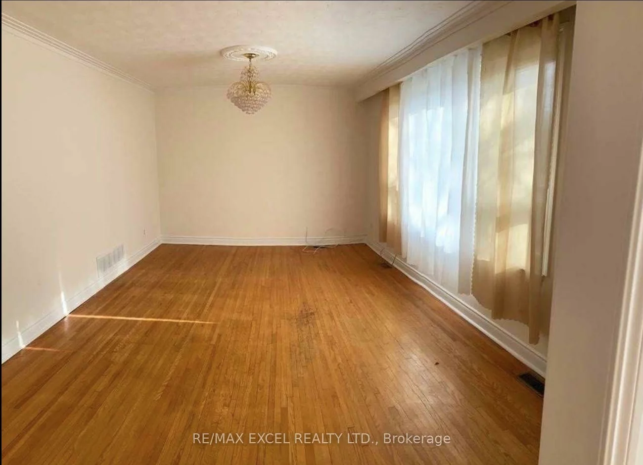 411, Marybay, Crosby, Richmond Hill