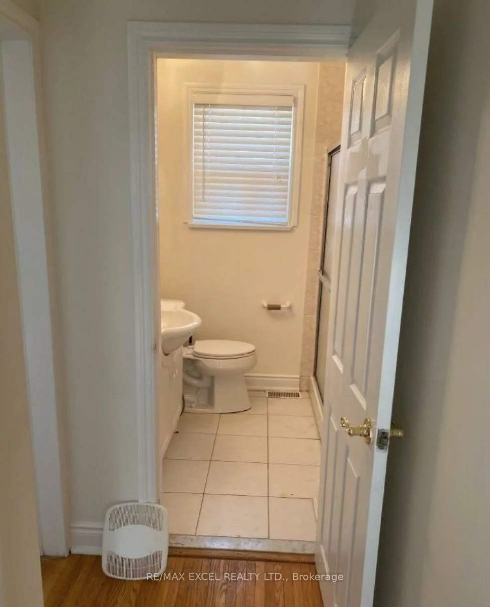 411, Marybay, Crosby, Richmond Hill