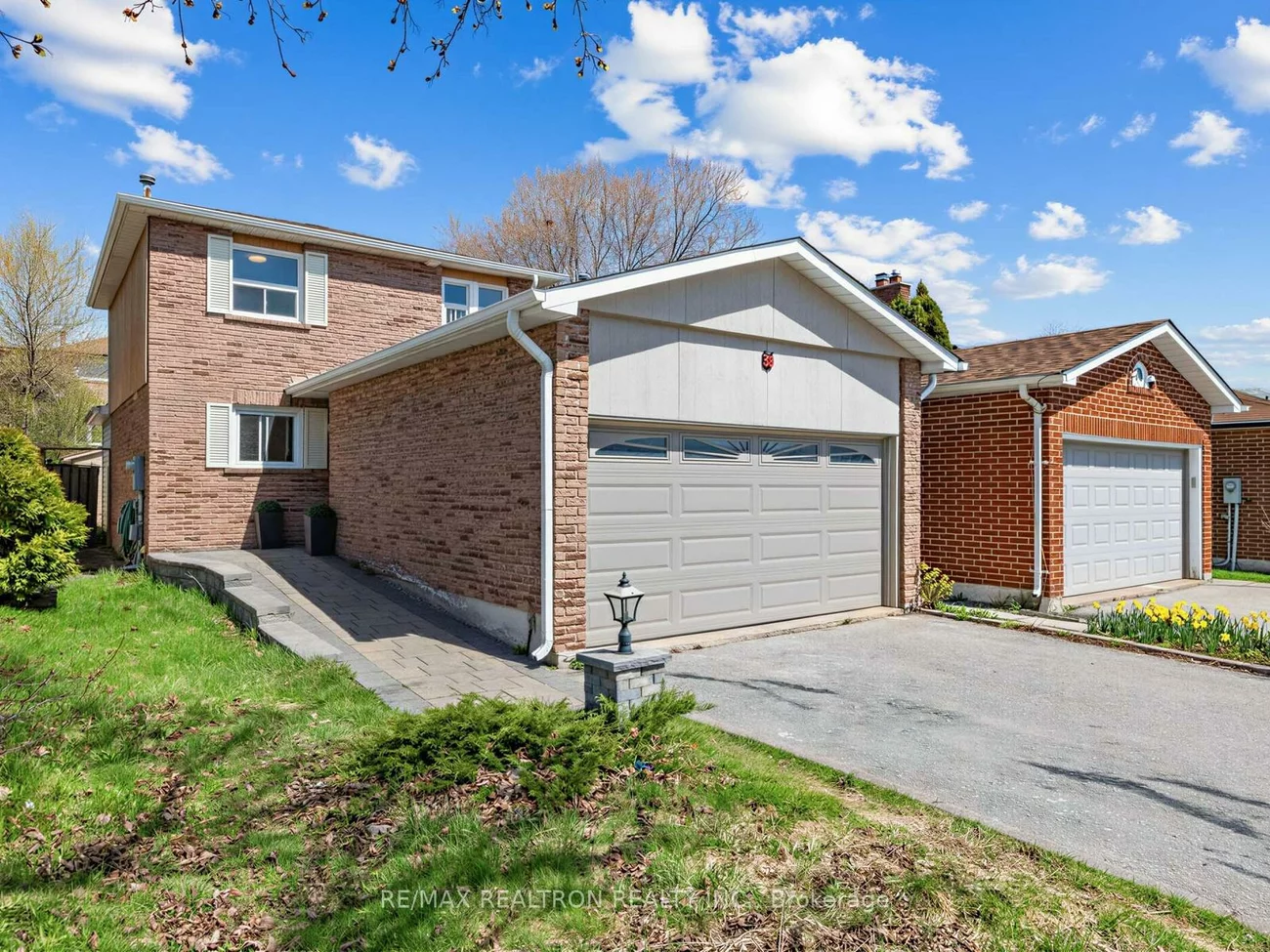 38, Gray, North Richvale, Richmond Hill
