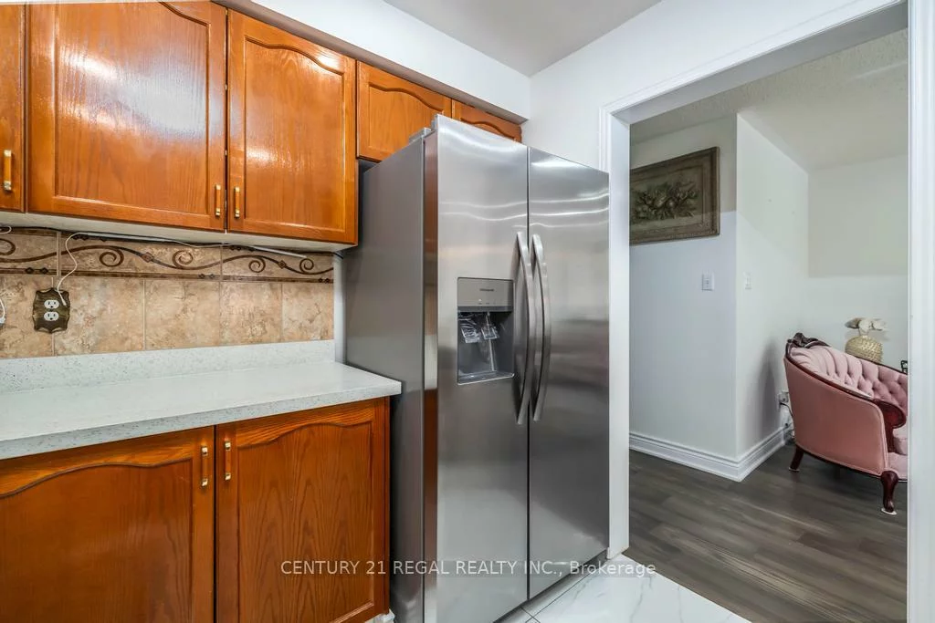 43, Waterton, Langstaff, Richmond Hill