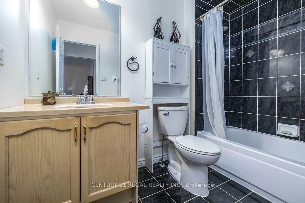43, Waterton, Langstaff, Richmond Hill