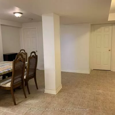 415, Marybay, Crosby, Richmond Hill