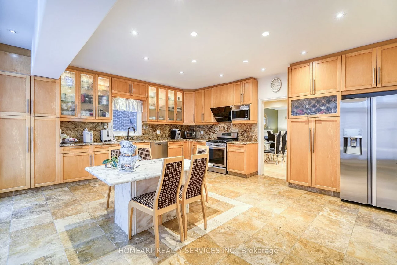 69, Ava, Bayview Hill, Richmond Hill