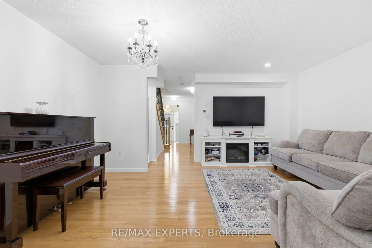 117, Revelstoke, Langstaff, Richmond Hill