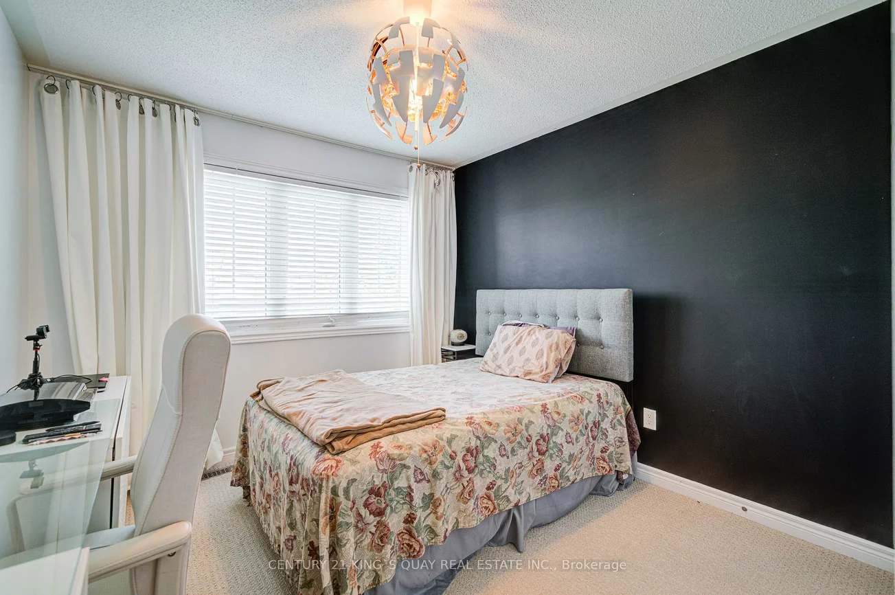 1, Lourakis, Jefferson, Richmond Hill