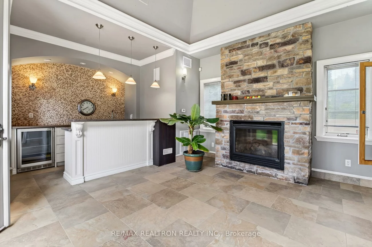 103, Duncan, Langstaff, Richmond Hill