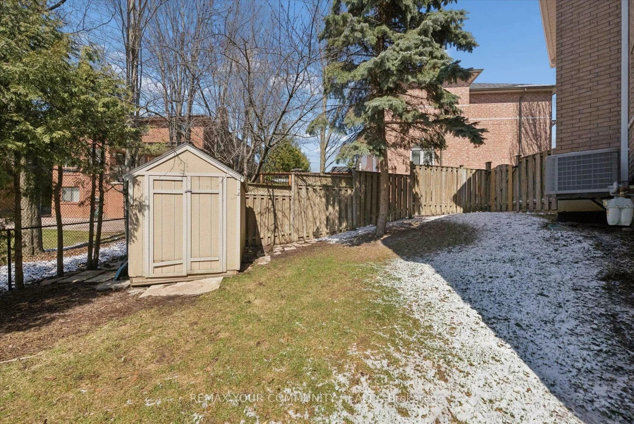4, Marinucci, Mill Pond, Richmond Hill