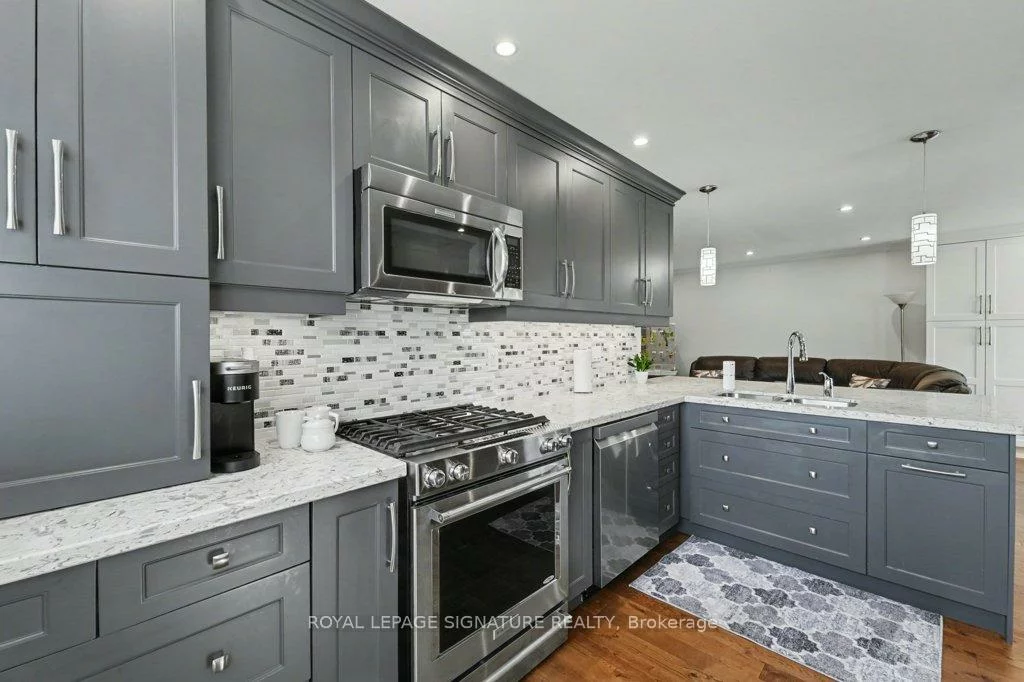 236, Ashlar, Crosby, Richmond Hill