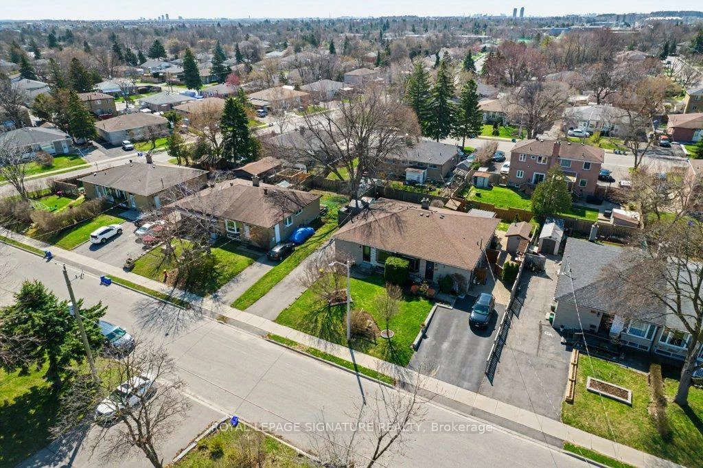 236, Ashlar, Crosby, Richmond Hill