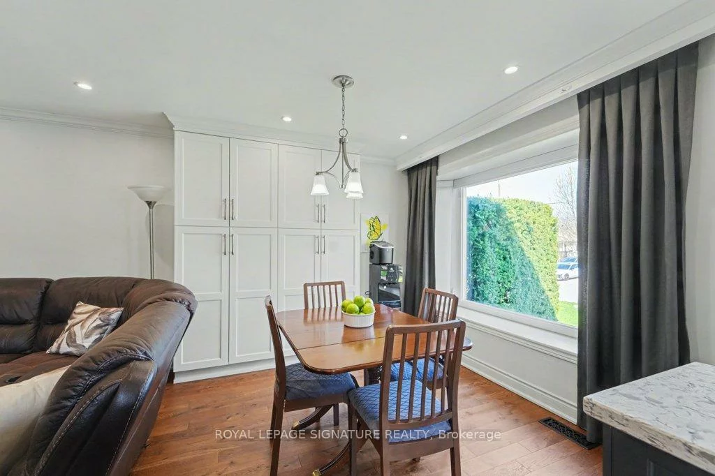 236, Ashlar, Crosby, Richmond Hill
