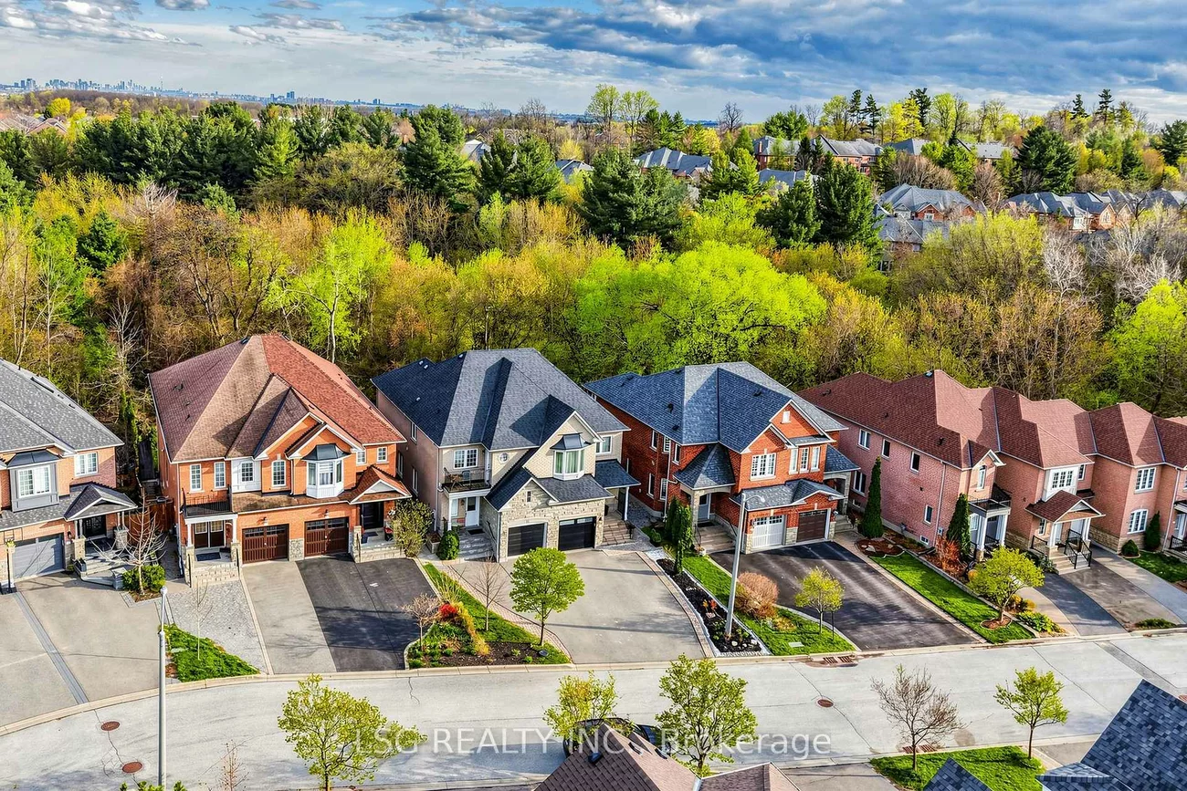 69, Gamble Glen, Westbrook, Richmond Hill