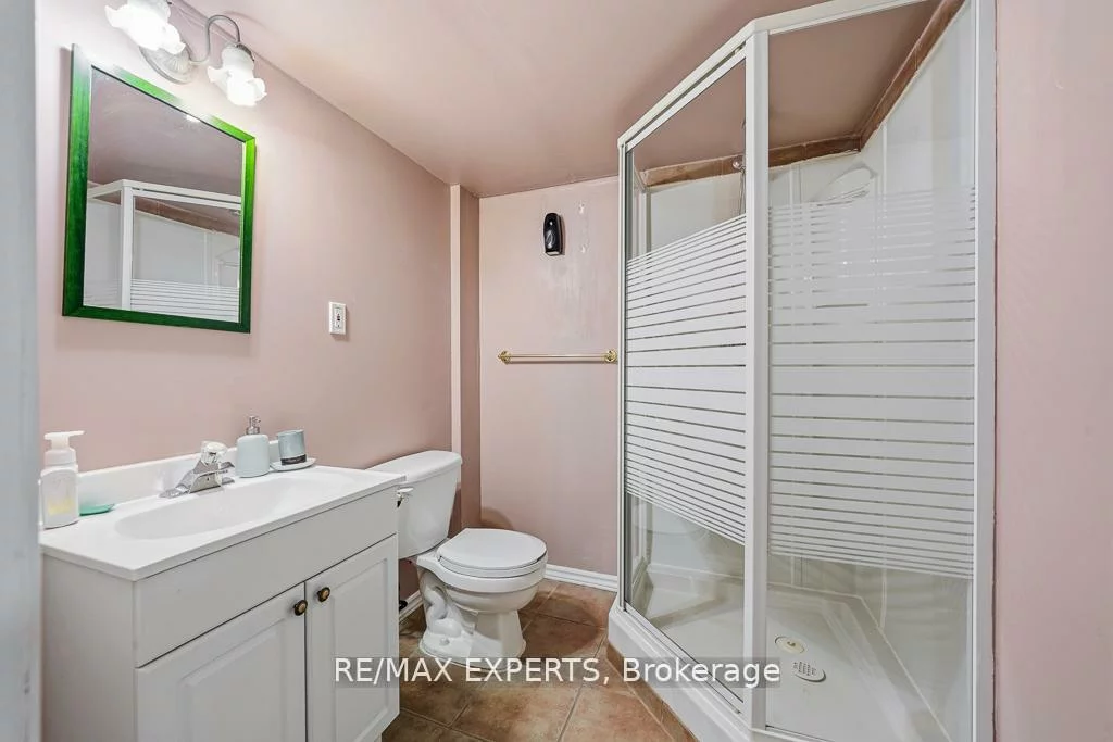 62, Colonial, Oak Ridges Lake Wilcox, Richmond Hill