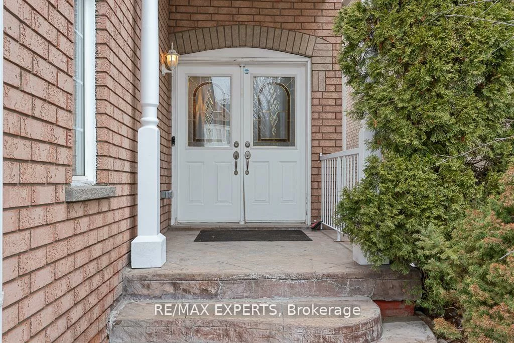 62, Colonial, Oak Ridges Lake Wilcox, Richmond Hill